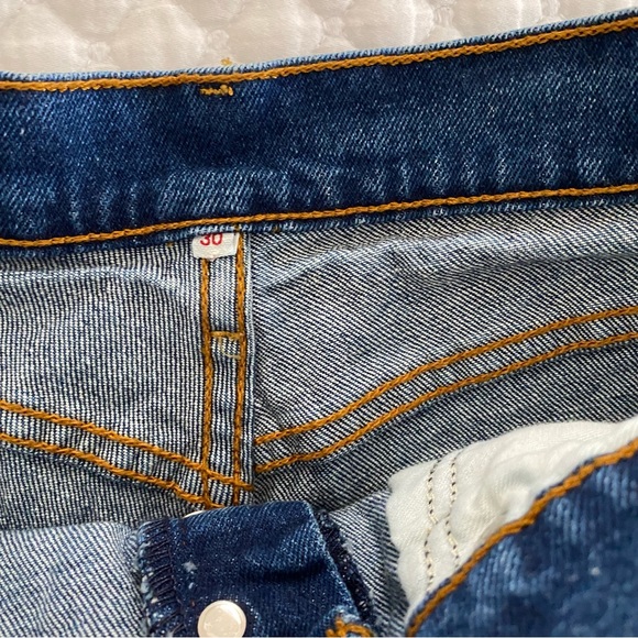 Levi's Denim Jean Shorts Size 30 Button Fly roll up hem - Picture 7 of 11